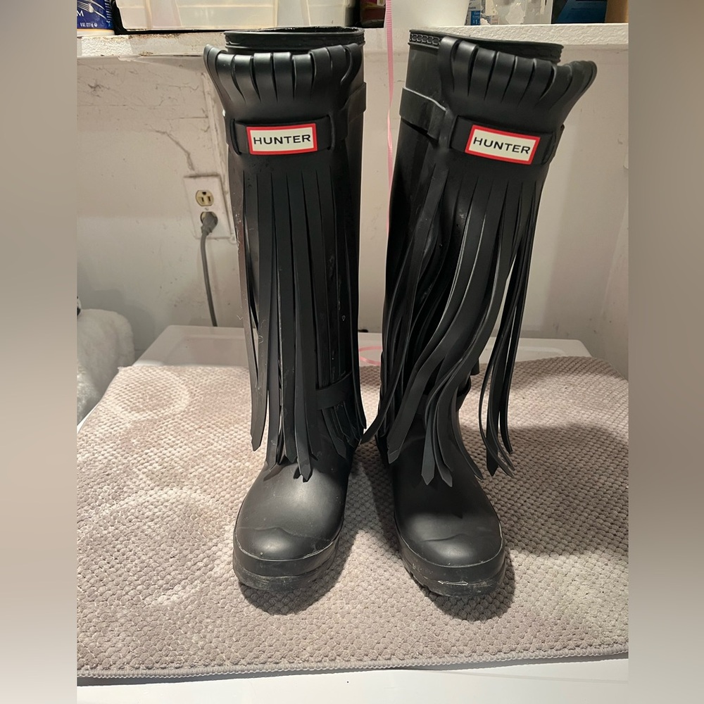Hunter Black fringe rain boots